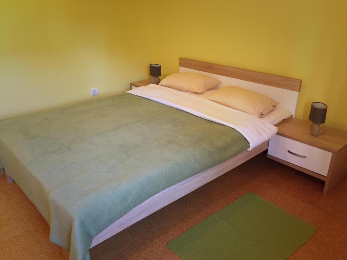 Apartment Lela Mali Lošinj Exterior foto